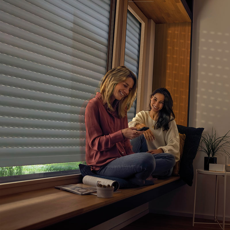 Rollladen mit Antrieb und Steuerung über Smartphone - somfy